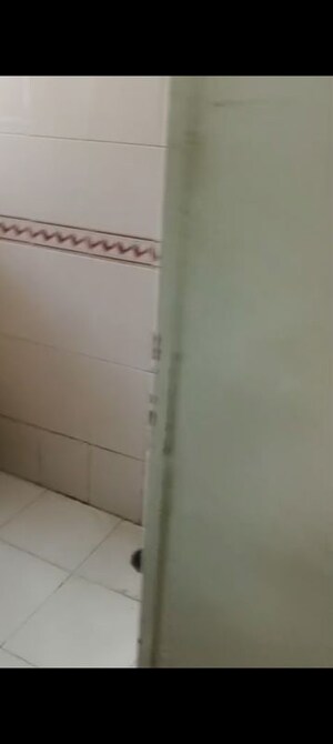Furnished Amenities in 2 BHK Apartment at Prabhadevi – for Rent