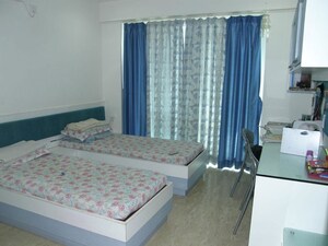 Bedroom in 3 BHK Apartment at Raheja Atlantis, Lower Parel – for Rent