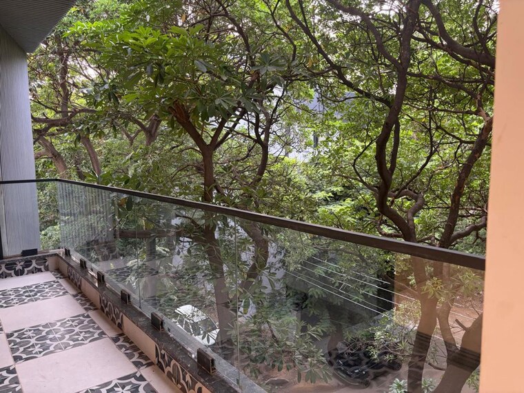 Balcony, hauz khas 4 Bedroom 4500 Sq.Ft. Apartment In Hauz Khas Delhi 10605298