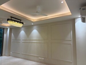 Furnished Amenities in 4 BHK Apartment at Hauz Khas – for Rent