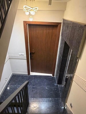 Furnished Amenities in 4 BHK Apartment at Hauz Khas – for Rent