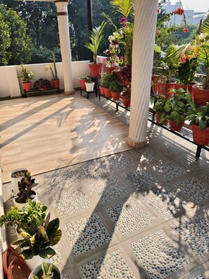 Parking in 1 BHK Independent House at Anarwala – for Rent
