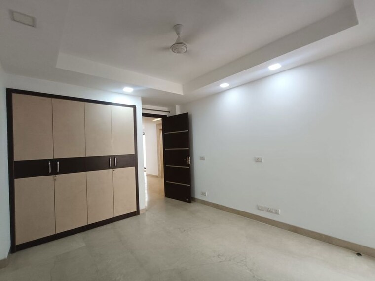 Room, greater kailash i 3 Bedroom 208 Sq.Yd. Builder Floor In Greater Kailash I Delhi 10605386