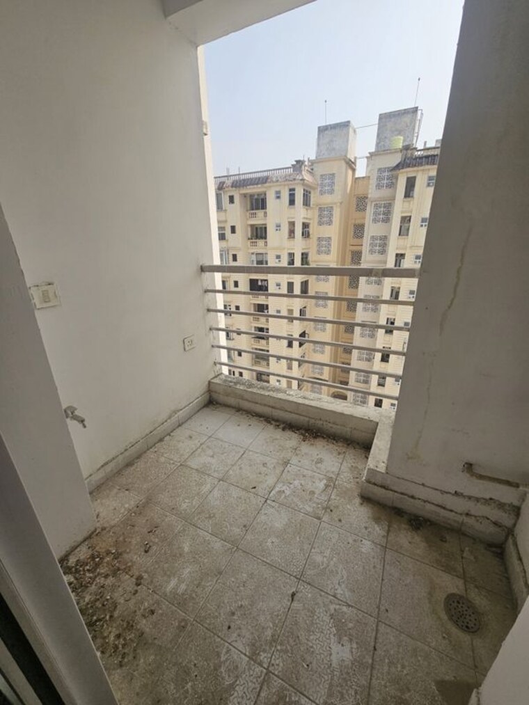 Balcony, tulsiani-luvnest 3 Bedroom 1560 Sq.Ft. Apartment In Vrindavan Yojna Lucknow 10605385