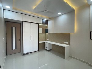 Room in 3 BHK Builder Floor at Greater Kailash – for Rent