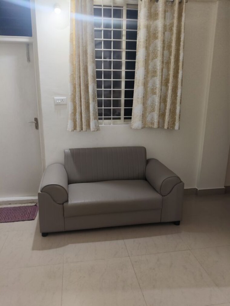 Living Room, lakshmi-enclave-bellandur 1 Bedroom 500 Sq.Ft. Apartment In Bellandur Bangalore 10605394
