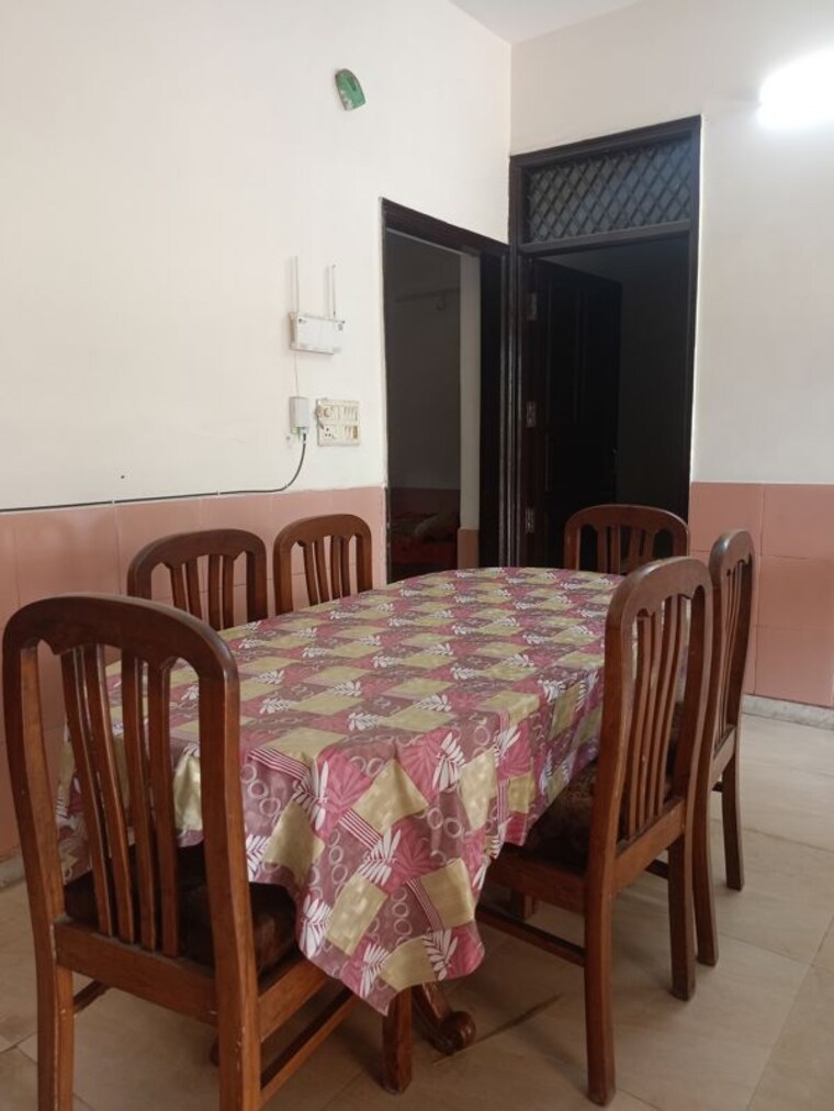 Bedroom, sector 22 2 Bedroom 2250 Sq.Ft. Builder Floor In Sector 22 Gurgaon 10605392