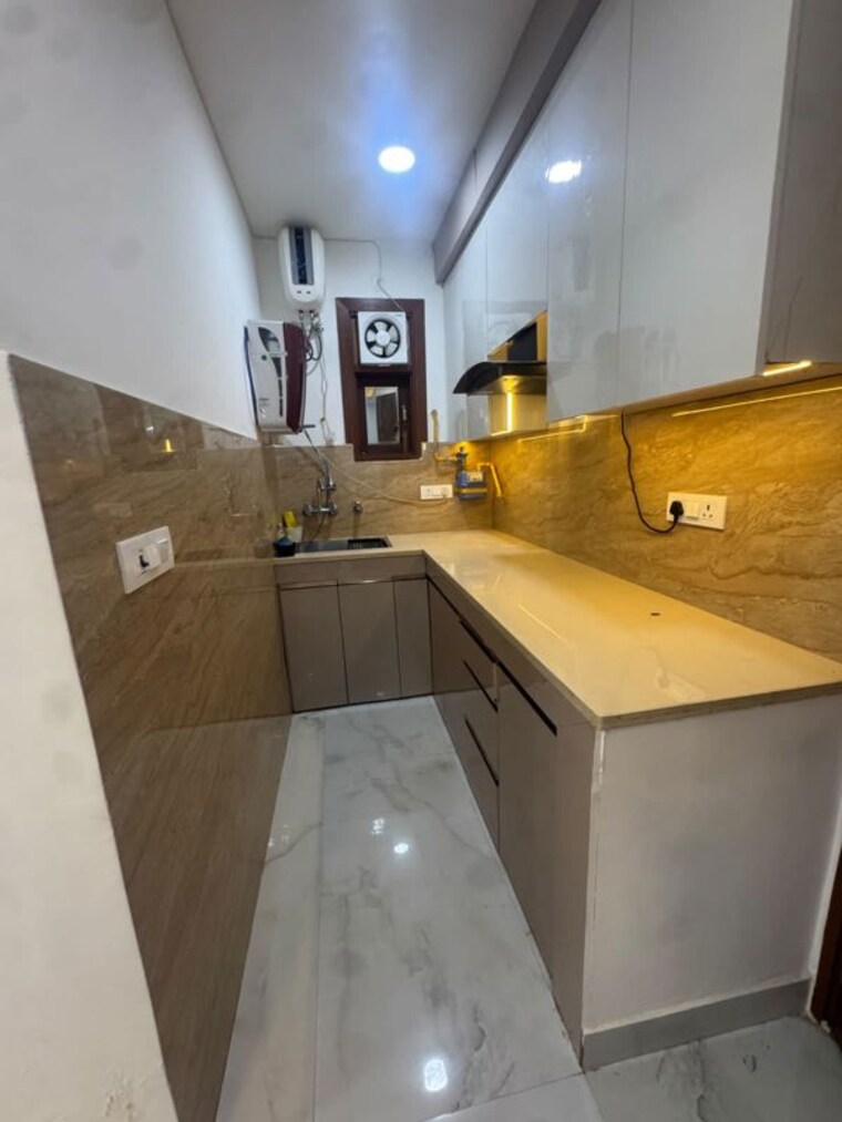 Kitchen, panchsheel vihar 2 Bedroom 1000 Sq.Ft. Builder Floor In Panchsheel Vihar Delhi 10605405