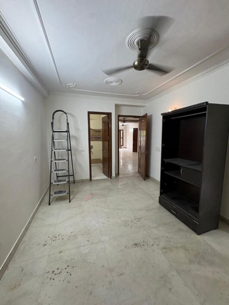 Bedroom, neeti bagh 6+ Bedroom 325 Sq.Yd. Independent House In Neeti Bagh Delhi 10605413