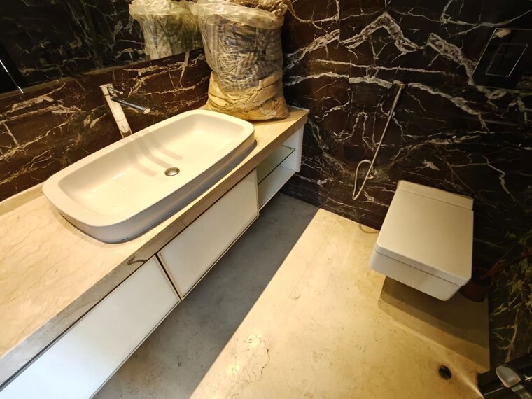 Team Area, safdarjung development area 4 Bedroom 500 Sq.Yd. Builder Floor In Safdarjung Development Area Delhi 10605427