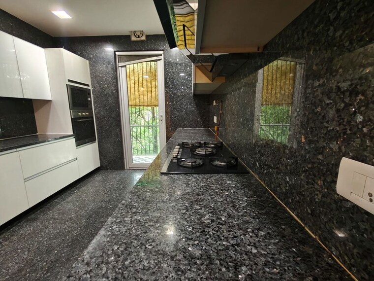 Living Room, safdarjung development area 4 Bedroom 500 Sq.Yd. Builder Floor In Safdarjung Development Area Delhi 10605427
