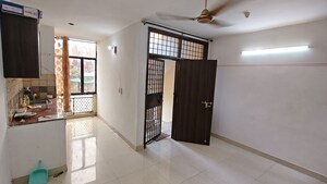 Room in 1 BHK Builder Floor at Malviya Nagar – for Rent