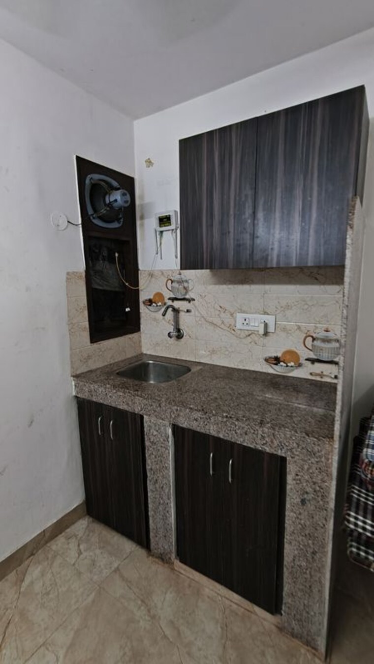 Kitchen, malviya nagar 1 RK 400 Sq.Ft. Builder Floor In Malviya Nagar Delhi 10605449