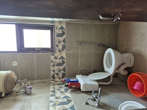 Bathroom in 3.5 BHK Builder Floor at Mayur Vihar – for Rent