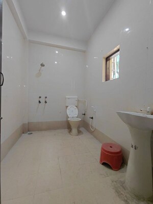 Bathroom in 1 RK Villa at Sector 46 – for Rent