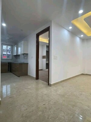 Room in 2 BHK Apartment at Chattarpur – for Rent