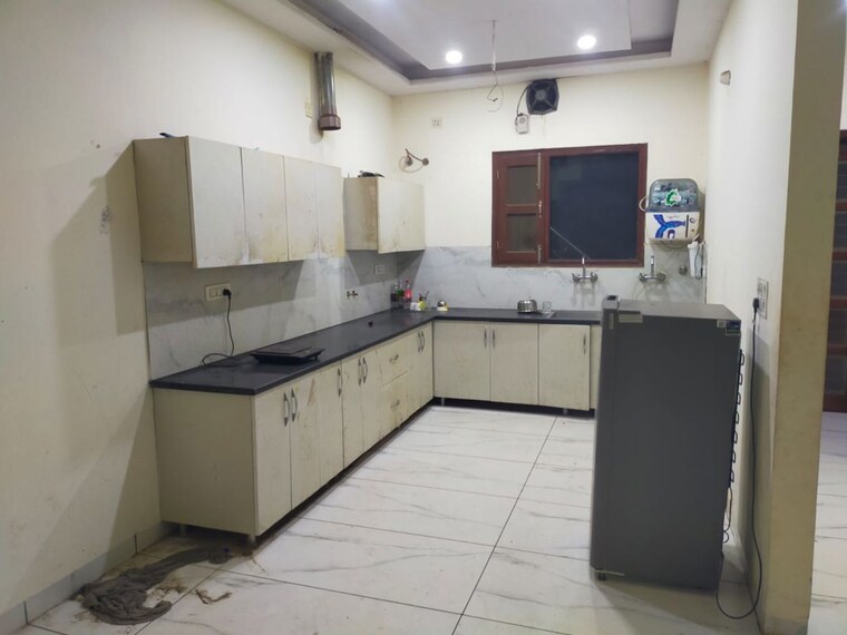 Kitchen, badal colony 2 Bedroom 200 Sq.Yd. Builder Floor In Badal Colony Zirakpur 10605494
