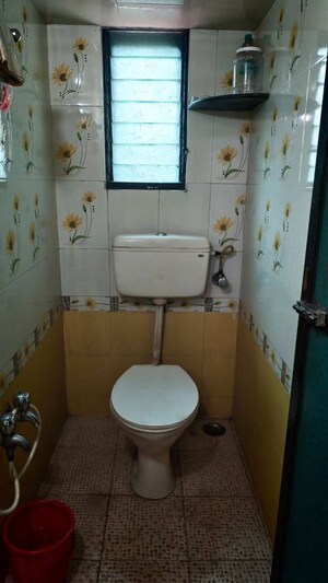 Bathroom in 1 BHK Apartment at Dombivli East – for Rent