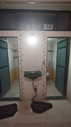 Team Area in 1 BHK Apartment at Dombivli East – for Rent