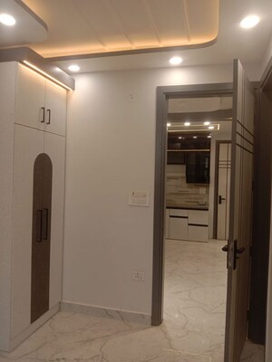 Building Lobby in 1 BHK Builder Floor at Mohan Garden – for Sale
