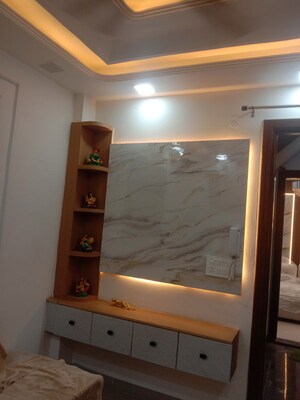 Furnished Amenities in 1 BHK Builder Floor at Mohan Garden – for Sale