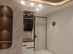 Building Lobby in 1 BHK Builder Floor at Mohan Garden – for Sale
