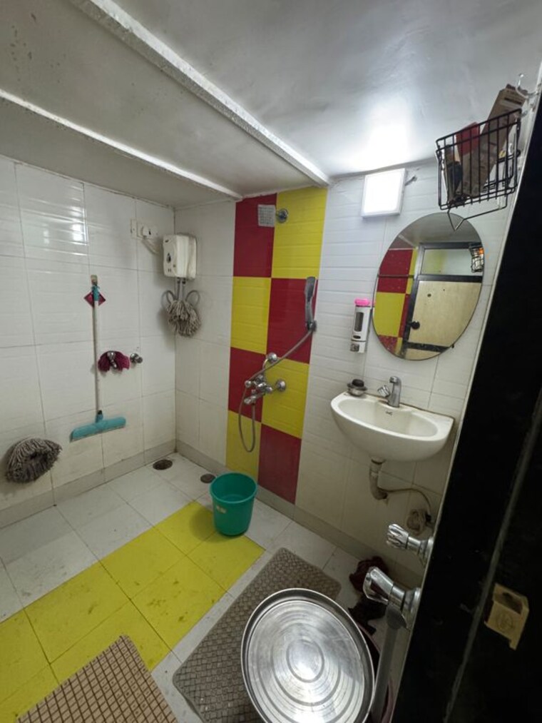 Attached Bathroom, dombivli east 2 Bedroom 800 Sq.Ft. Apartment In Dombivli East Thane 10605580