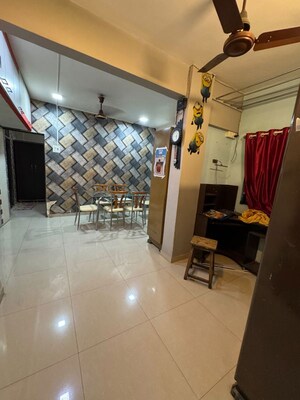Team Area in 2 BHK Apartment at Dombivli East – for Rent