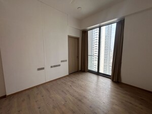 Room in 3 BHK Apartment at Rustomjee Crown, Prabhadevi – for Rent