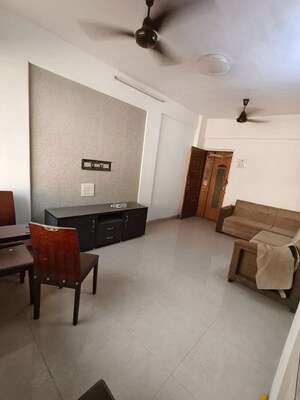 2 BHK Apartment For Rent in Dombivli East