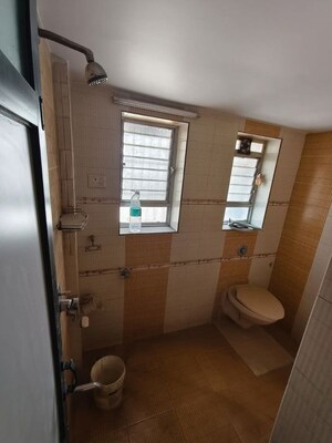 Team Area in 2 BHK Apartment at Dombivli East – for Rent