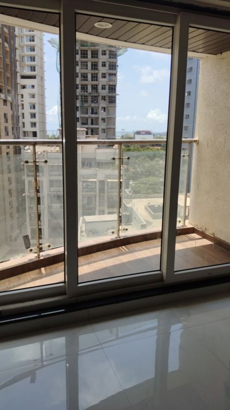 Balcony, eon-one 5 Bedroom 2163 Sq.Ft. Apartment In Prabhadevi Mumbai 10605587