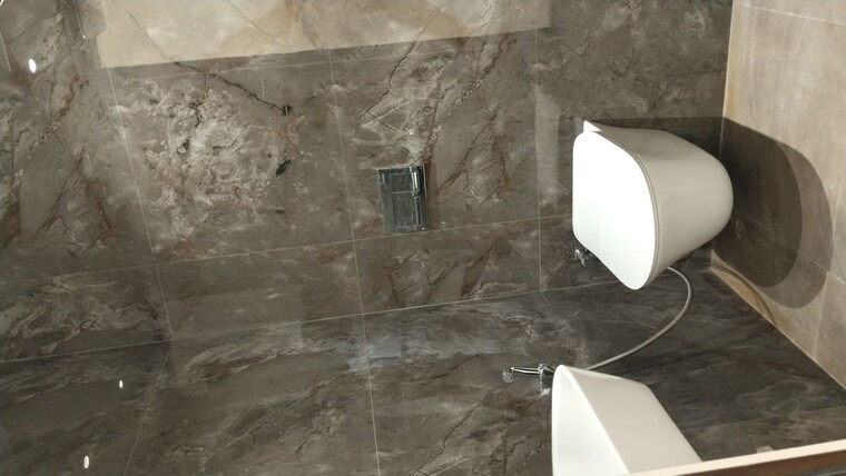 Bathroom, eon-one 5 Bedroom 2163 Sq.Ft. Apartment In Prabhadevi Mumbai 10605587