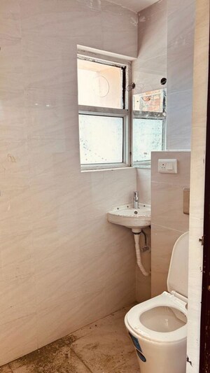 Bathroom in 1 BHK Apartment at Sector 19b Dwarka – for Rent