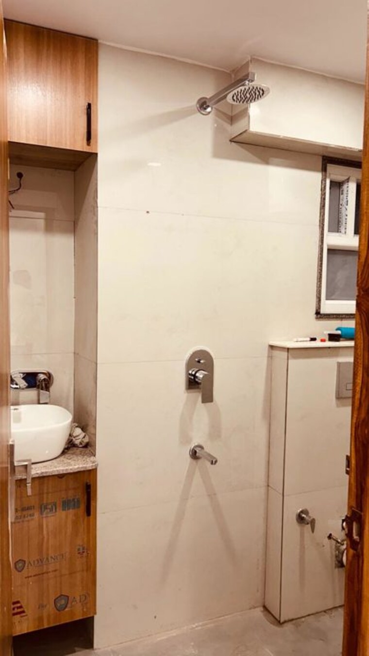 Bathroom, dwarka 1 Bedroom 45 Sq.Yd. Apartment In Dwarka Delhi 10605606