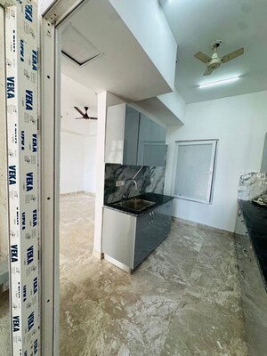 2 BHK Apartment For Rent in SS The Leaf, Sector 85