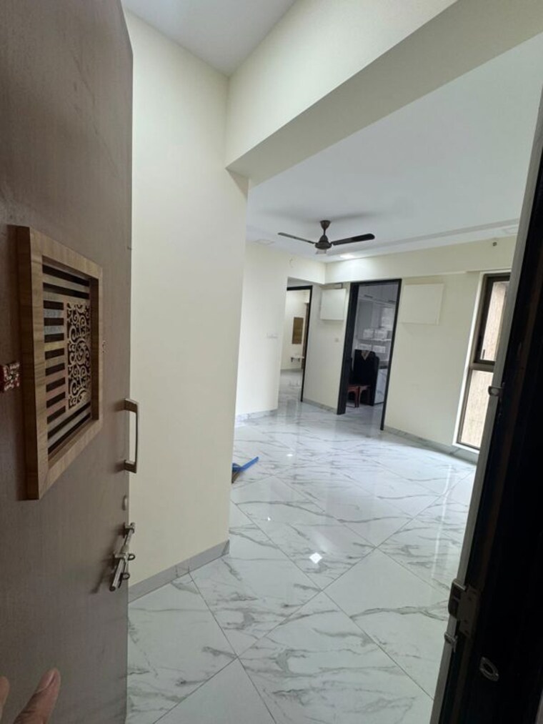 Room, raymond-codename-beyond 2 Bedroom 700 Sq.Yd. Apartment In Pokhran Road No One Thane 10605654