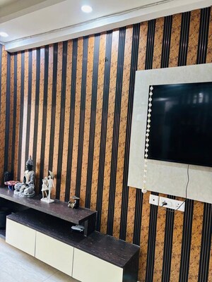 Room in 3 BHK Apartment at Amrapali Sapphire, Sector 45 – for Sale