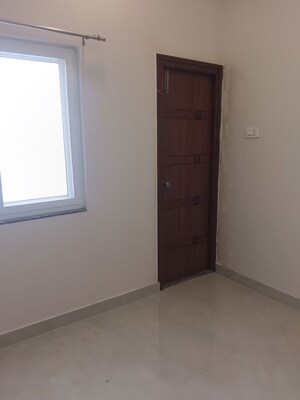 Room in 2 BHK Apartment at Manikonda – for Rent