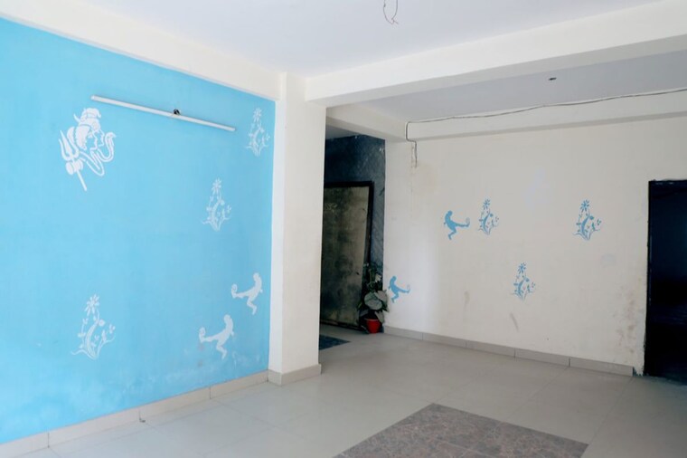 Room, sector 4 greater noida 2 Bedroom 950 Sq.Ft. Builder Floor In Sector 4 Greater Noida Greater Noida 10605809