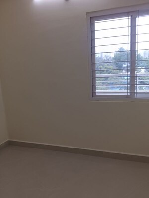 Room in 2 BHK Apartment at Narsingi – for Rent