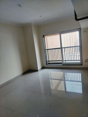 1 BHK Apartment For Rent in Lodha Amara, Kolshet Road