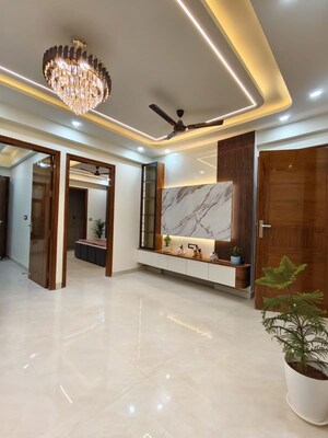 2 BHK Builder Floor For Sale in Krishna Tower Noida, Sector 73