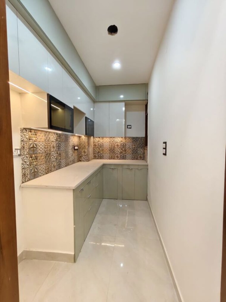 Kitchen, krishna-tower-noida 2 Bedroom 1820 Sq.Ft. Builder Floor In Sector 73 Noida 10605824