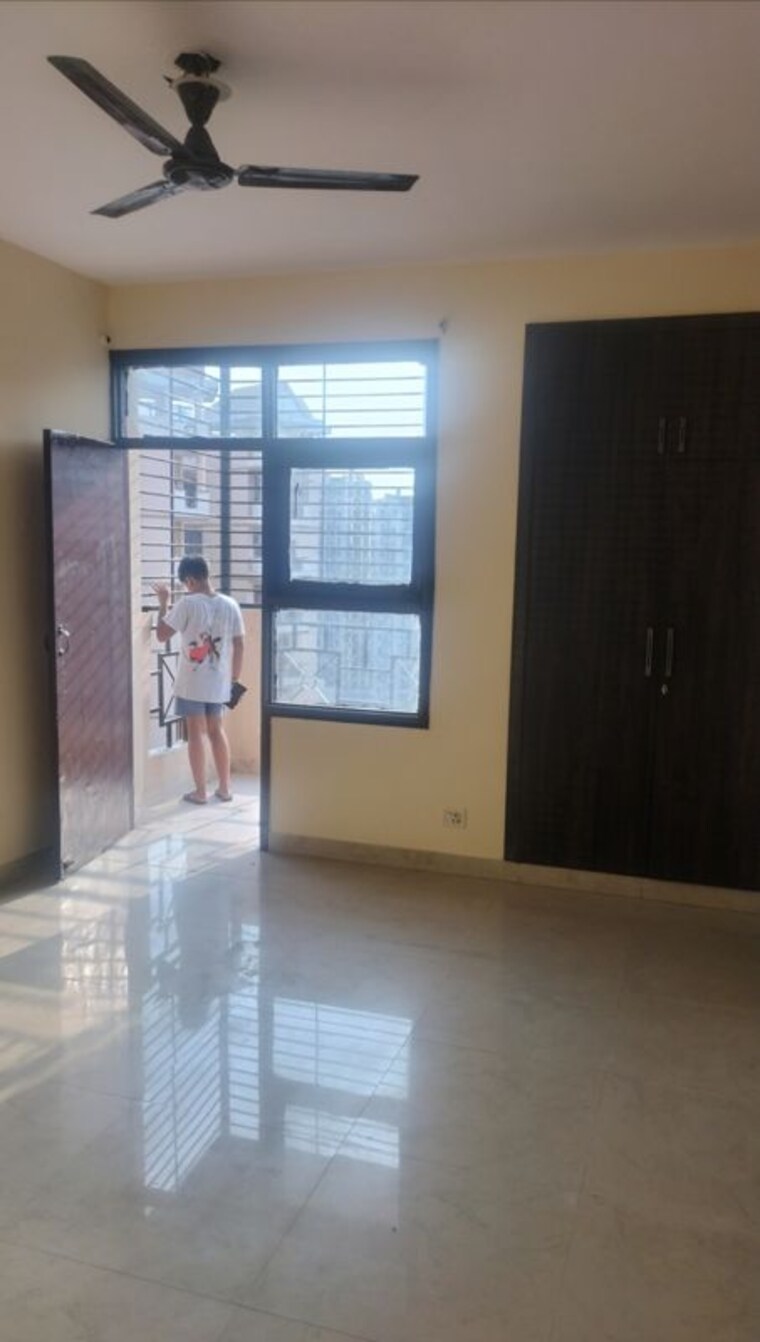 Room, srs-royal-hills 3 Bedroom 1450 Sq.Ft. Apartment In Sector 87 Faridabad 10605660