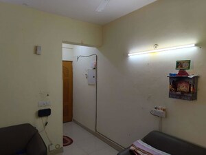 Bathroom in 2 BHK Builder Floor at Sector 23 – for Rent
