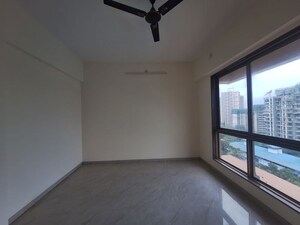 Room in 2 BHK Apartment at Tricity Montview, Sanpada – for Rent