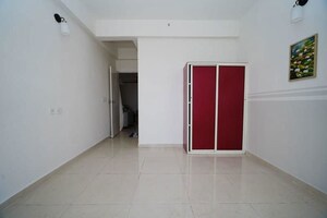 Room in 2 BHK Builder Floor at Sector 23 – for Rent