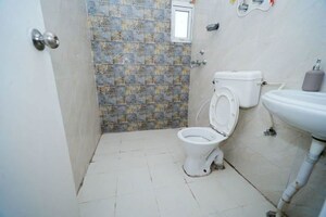 Bathroom in 2 BHK Builder Floor at Sector 23 – for Rent
