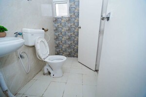 Bathroom in 2 BHK Builder Floor at Sector 23 – for Rent